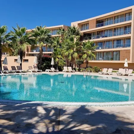 Herdade Dos Salgados Apartment, Golf, Beach, Pool *